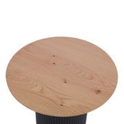 Runder Beistelltisch mit Holzplatte, Ansicht von oben