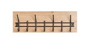 Wandgarderobe aus hellem Holz mit schwarzer Metallleiste und sieben Haken, Frontansicht auf weißem Hintergrund