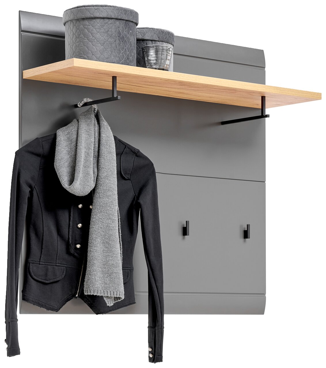 Garderobenpaneel mit grauer Rückwand, Holzablage, zwei grauen Aufbewahrungsboxen und Haken für Kleidung, frontal betrachtet.