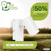 Witte verstelbare LED-wandspot in schuin vooraanzicht, met warmwit licht en tot 50% lager energieverbruik.