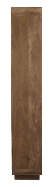 Vorderansicht eines hölzernen Standregals mit glatter Oberfläche und natürlicher Holzmaserung.