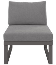 Grauer Sessel mit Stoffbezug, Vorderansicht