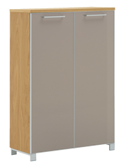 Hoch-Schuhkommode aus Holz mit zwei Türen in moderner Frontansicht