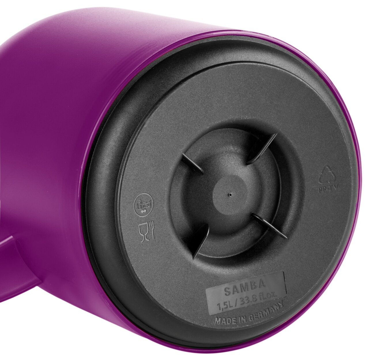 Lila Isolierkanne SAMBA 1,5L, Ansicht von unten mit schwarzem Boden und Prägung 'Made in Germany'.