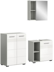 Moderne Badkombination bestehend aus einem Spiegelschrank, einem Hochschrank und einem Unterschrank, alle in weißem Hochglanzdesign, aus frontaler Perspektive.