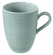 Grauer Becher mit Henkel, 0,35l, aus seitlicher Perspektive fotografiert