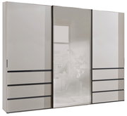 Moderner Schwebetürenschrank mit drei Türen, Frontansicht