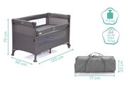 Reisbedje in zijaanzicht met grijze stof, gaasraam en draagtas, afmetingen 120 x 60 x 79 cm, gewicht 11,5 kg, geschikt voor kinderen tot 15 kg