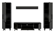 Wohnkombination in schwarzem Design, bestehend aus zwei hohen Schränken mit offenen Türen und einem TV-Board in der Mitte, frontal betrachtet.