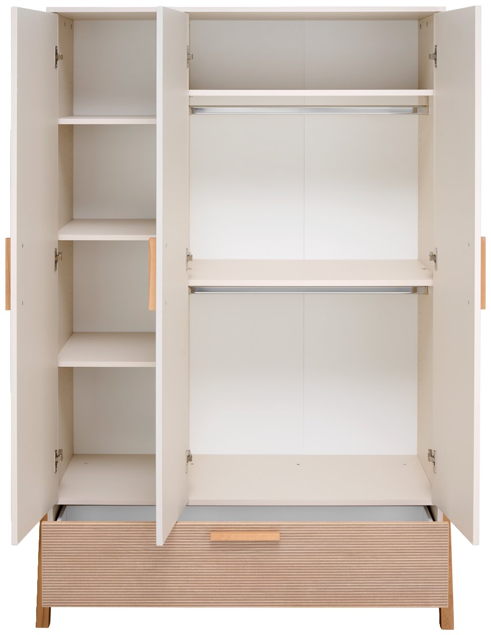 Offener Kleiderschrank mit zwei Türen, mehreren Regalböden und einer großen Schublade, frontal betrachtet.
