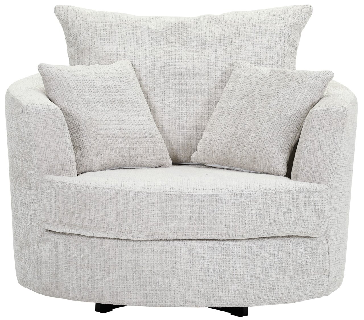 Gemütlicher, cremefarbener Sessel mit zwei passenden Kissen, frontal fotografiert.