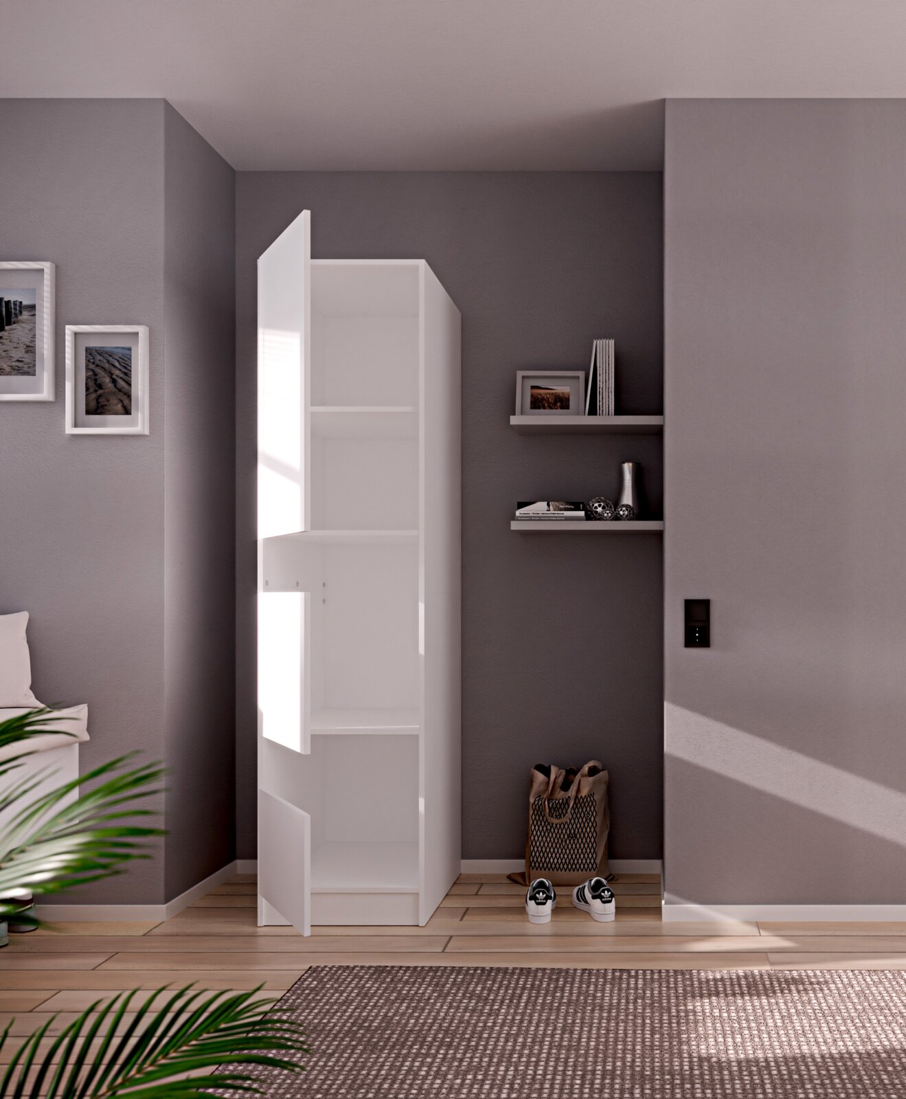 Witte, hoge smalle opbergkast met open deur en meerdere planken in een moderne hal/slaapkamer, getoond in frontaal aanzicht met lichte hoekperspectief