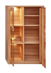 Kleine Vitrine aus Holz mit Glastür, beleuchtet, frontal geöffnet