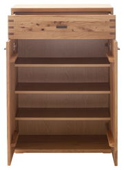 Frontale Ansicht einer offenen Schuhkommode aus Holz mit mehreren Regalböden und einer Schublade.