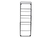 Schwarzer Wand-Magazinhalter aus Metall mit mehreren Fächern, frontal abgebildet.