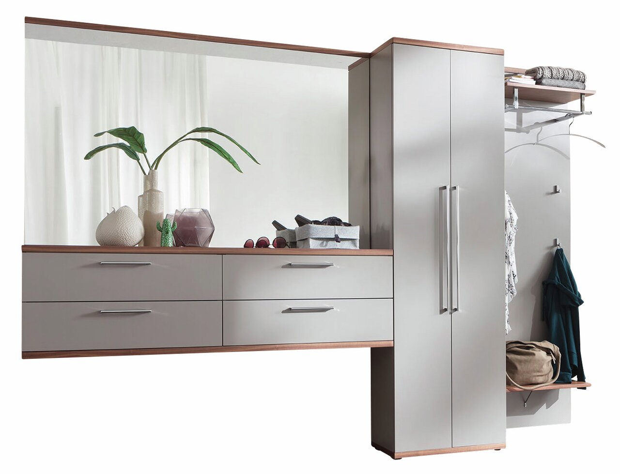 Moderne Garderobenkombination mit Spiegel, Schubladen und Kleiderstange, seitliche Perspektive