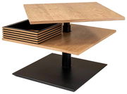 Moderner Couchtisch mit drehbaren Holzplatten und schwarzem Metallfuß, seitliche Perspektive