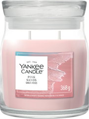 Yankee Candle Pink Sands Duftkerze mit rosafarbenem Wachs, zwei Dochten und Glasdeckel im 368-g-Glas, frontal abgebildet