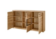 Offenes Sideboard aus hellem Holz mit drei Türen und mehreren Regalfächern, freigestellt vor weißem Hintergrund, Perspektive leicht schräg von vorne