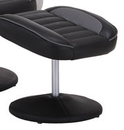 Schwarzer Fernsehsessel mit Hocker, seitliche Perspektive