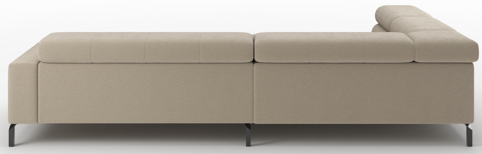 Beiges, modernes Sofa mit Chaiselongue rechts und schwarzen Metallfüßen, seitliche Ansicht von links auf weißem Hintergrund
