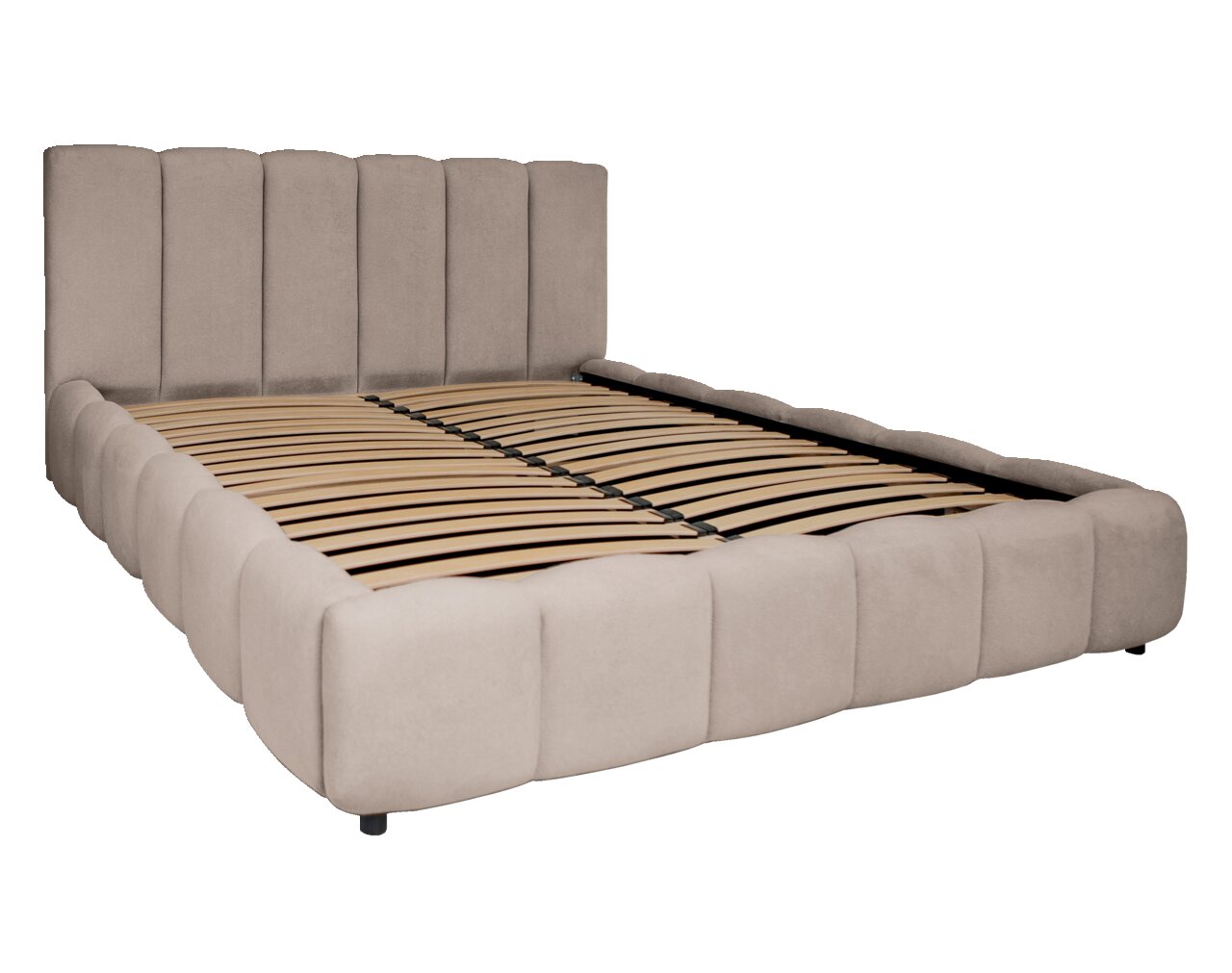 Polsterbettgestell in Beige mit hohem, gepolstertem Kopfteil und Lattenrost, seitliche Perspektive