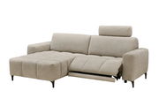 Beige Ecksofa mit verstellbarer Kopfstütze und ausziehbarem Fußteil, Perspektive von vorne links