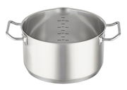 Edelstahl-Kochtopf Expertiso 24cm mit Messskala, seitliche Perspektive