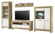 Wohnwand in Holzoptik mit weißen Elementen, bestehend aus zwei Vitrinen, einem TV-Board und einem Wandregal, frontal abgebildet.