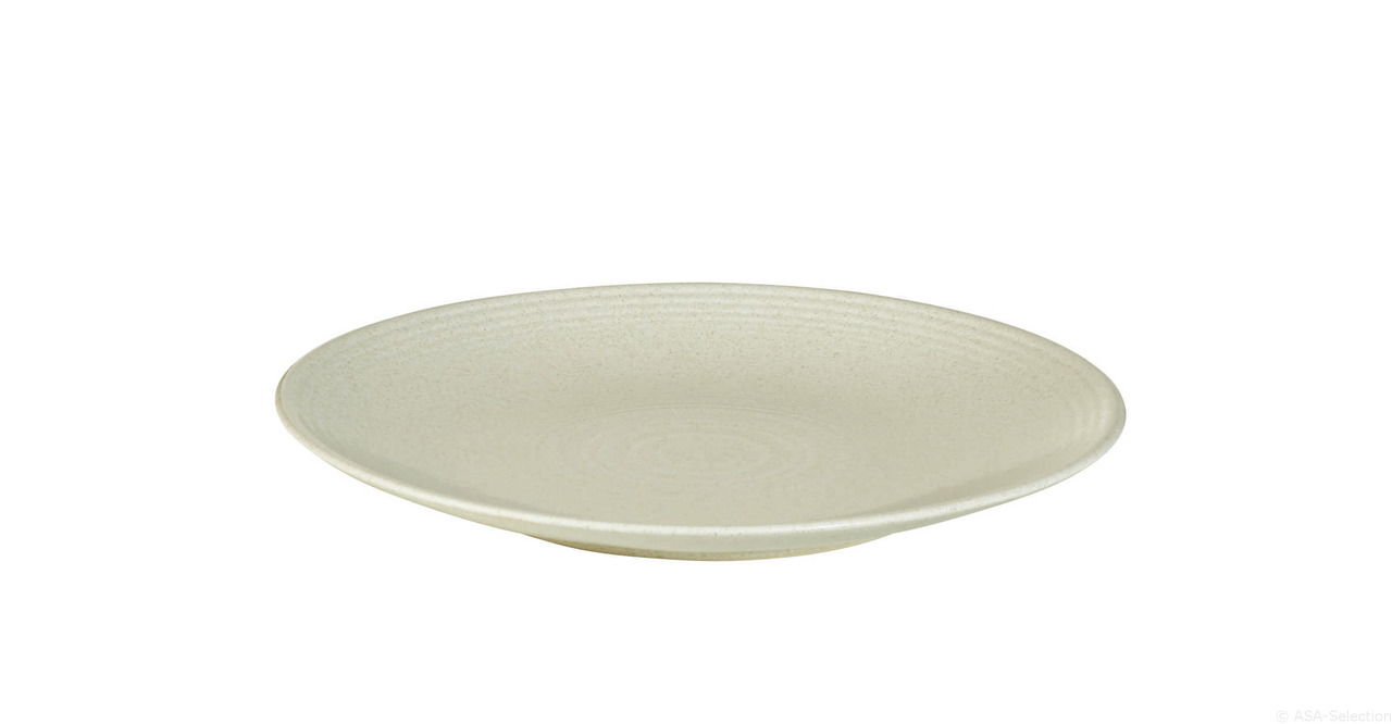 Beige Teller aus der Seitenperspektive, Teil des Kombiservice Bella Vista 24-teilig