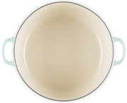 Runder Kochtopf mit zwei seitlichen Griffen in Hellblau und heller Innenbeschichtung, Draufsicht von oben