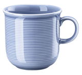Blauer Becher mit Henkel, seitliche Perspektive
