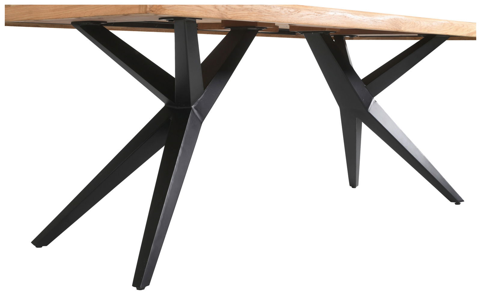 Nahaufnahme der Tischbeine eines Esstisches aus schwarzem Metall mit einer Holzplatte, seitliche Perspektive