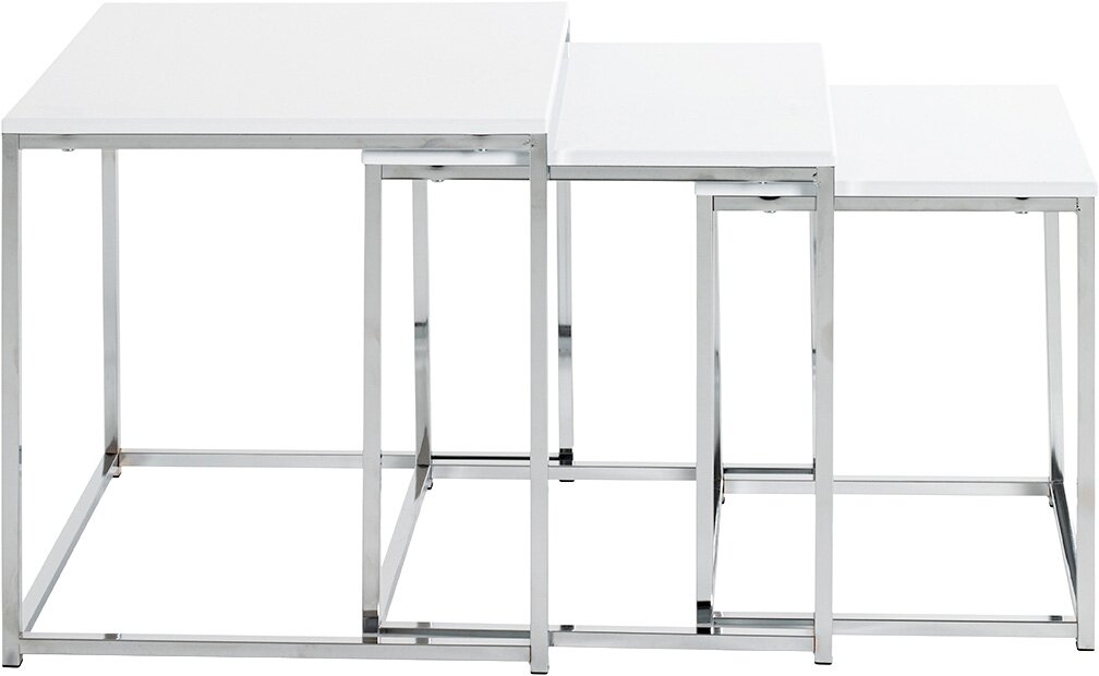 Dreiteiliges Satztisch-Set mit weißen quadratischen Tischplatten und verchromtem Metallgestell, ineinander schiebbar, in schräger Frontansicht