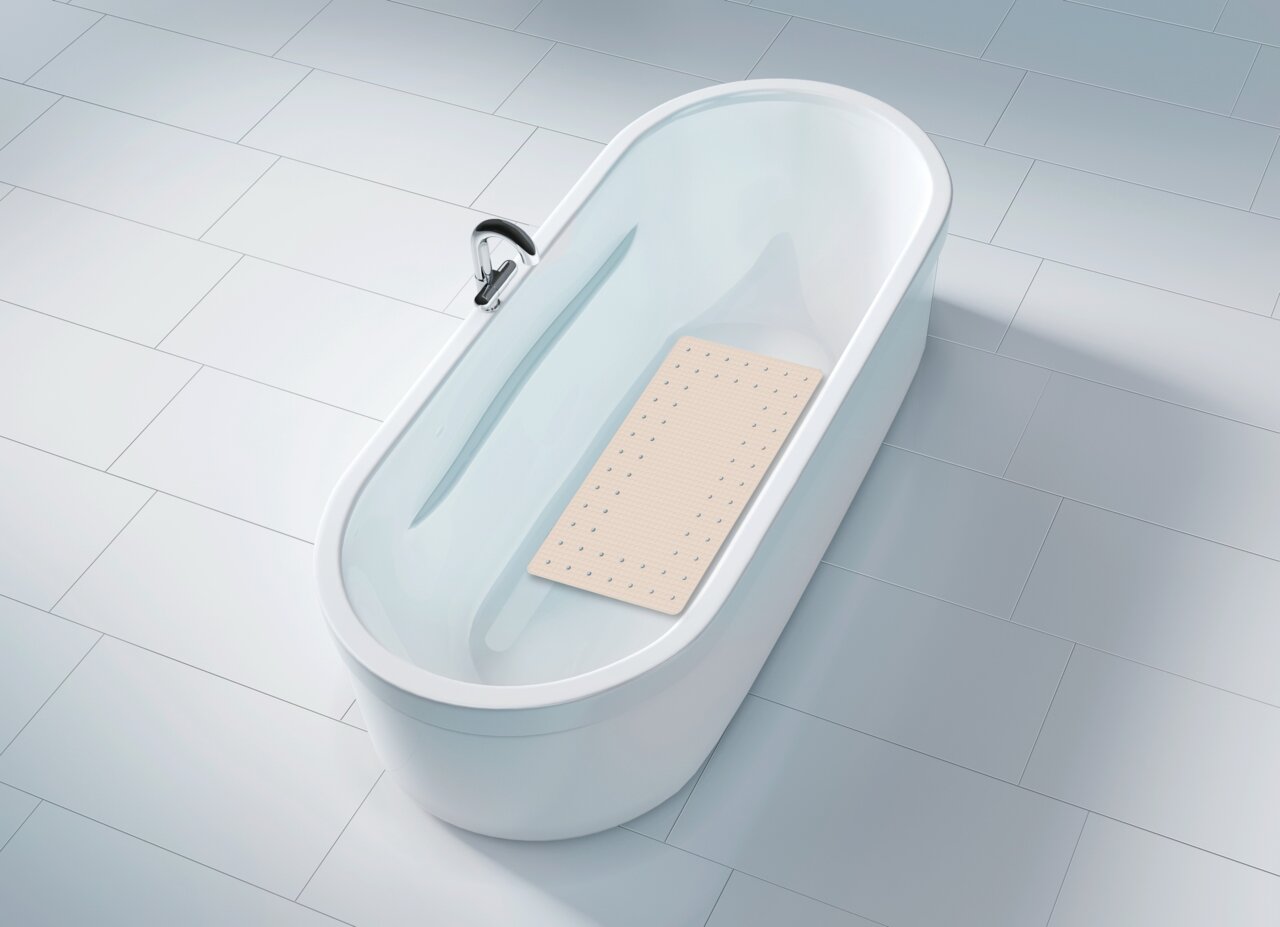 Beige Wanneneinlage Mirasol in einer weißen Badewanne aus der Vogelperspektive