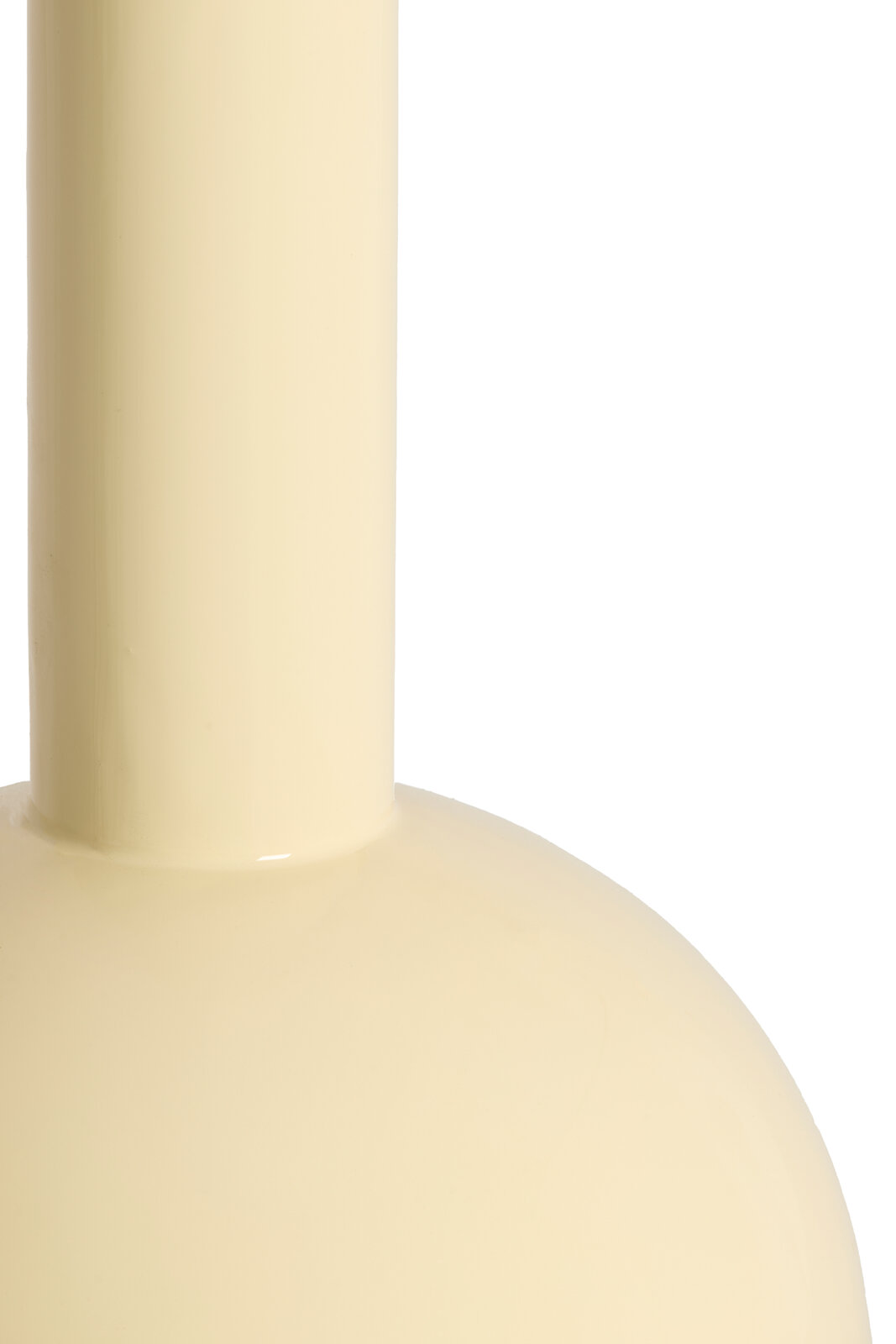 Nahaufnahme eines cremefarbenen Lampenfußes mit glatter Oberfläche, seitliche Perspektive