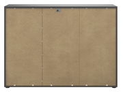 Rückansicht eines Sideboards mit drei großen, glatten Paneelen in Holzoptik und einem schlichten, modernen Design.