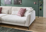 Beige Longchairkombination mit violetten Kissen, seitliche Perspektive