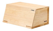 Brotkasten aus Gummibaumholz in schräger Perspektive, rechte Seite mit Lüftungslöchern sichtbar
