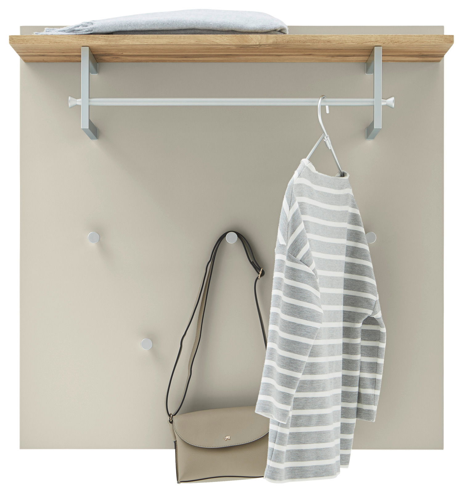 Garderobenpaneel in Frontalansicht mit Holzablage, Kleiderstange und Haken, an denen ein gestreiftes Oberteil und eine Tasche hängen.