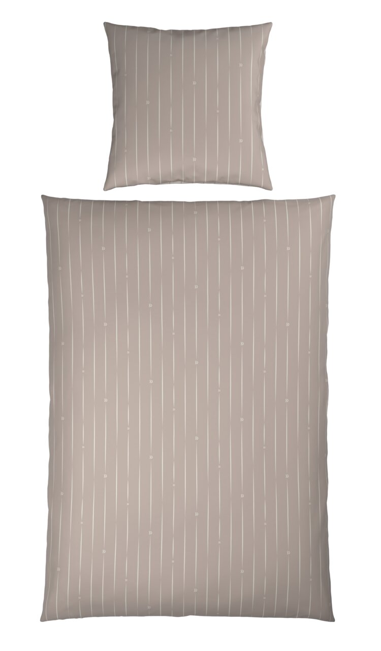 Wendebettwäsche-Set in Beige mit feinen vertikalen Streifen, bestehend aus einem Kissenbezug und einem Bettdeckenbezug, aus der Vogelperspektive.