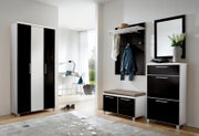Modernes Garderoben-Set in Schwarz-Weiß mit Schrank, Sitzbank, Spiegel und Hakenleiste, seitliche Perspektive