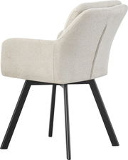 Beiger, gepolsterter Polsterstuhl mit Armlehnen und schwarzen, leicht ausgestellten Beinen, Seitenansicht von links.