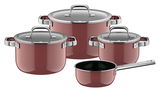 Vier-teiliges Topfset in Rot mit glänzenden Edelstahlgriffen und Deckeln, aus der Vorderansicht fotografiert.