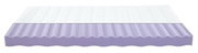 Querschnitt einer Jugendmatratze 140x200 cm mit weißer Oberfläche und lila Schaumstoffkern, seitliche Perspektive.