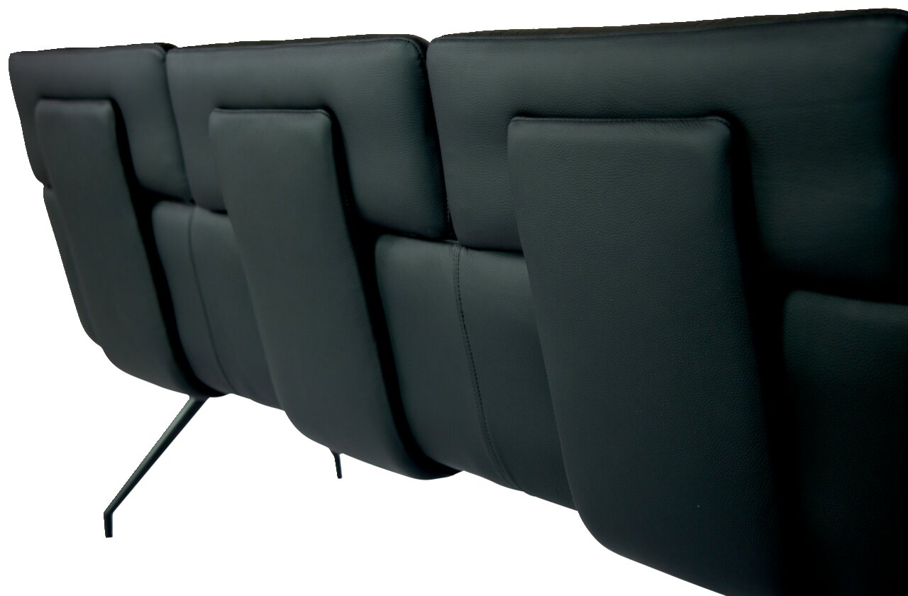 Dieter Knoll Sitzbank PABLO Rückansicht einer modernen, schwarzen Sitzbank mit gepolsterten Rückenkissen und schlanken Metallbeinen.