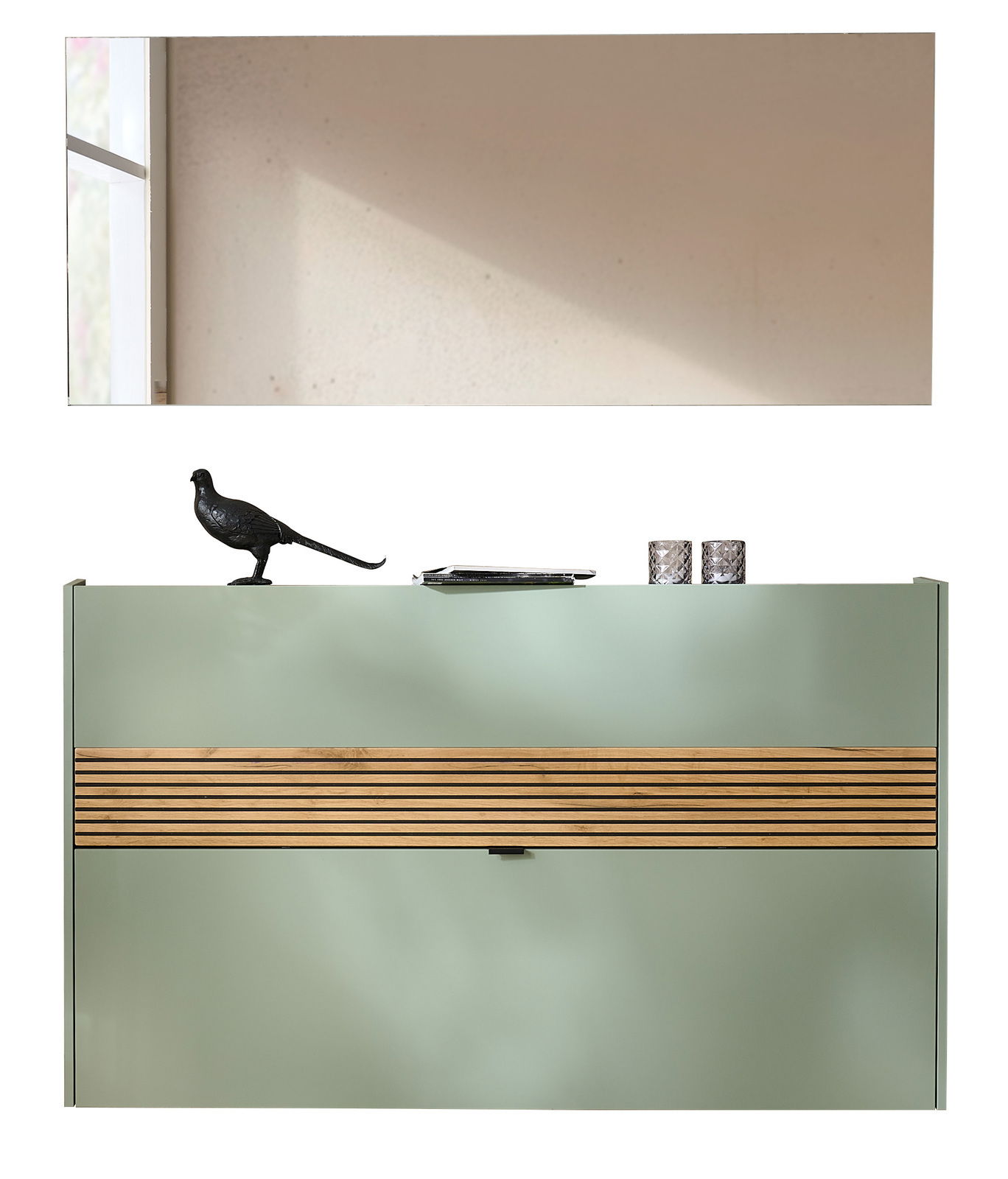 Garderoben-Set in Taupegrün mit dekorativem Vogel und zwei Kerzenhaltern, frontale Perspektive