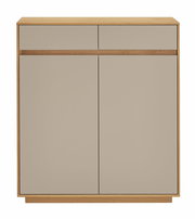 Moderner Schuhschrank aus Holz mit zwei Schubladen und zwei Türen, Frontalansicht