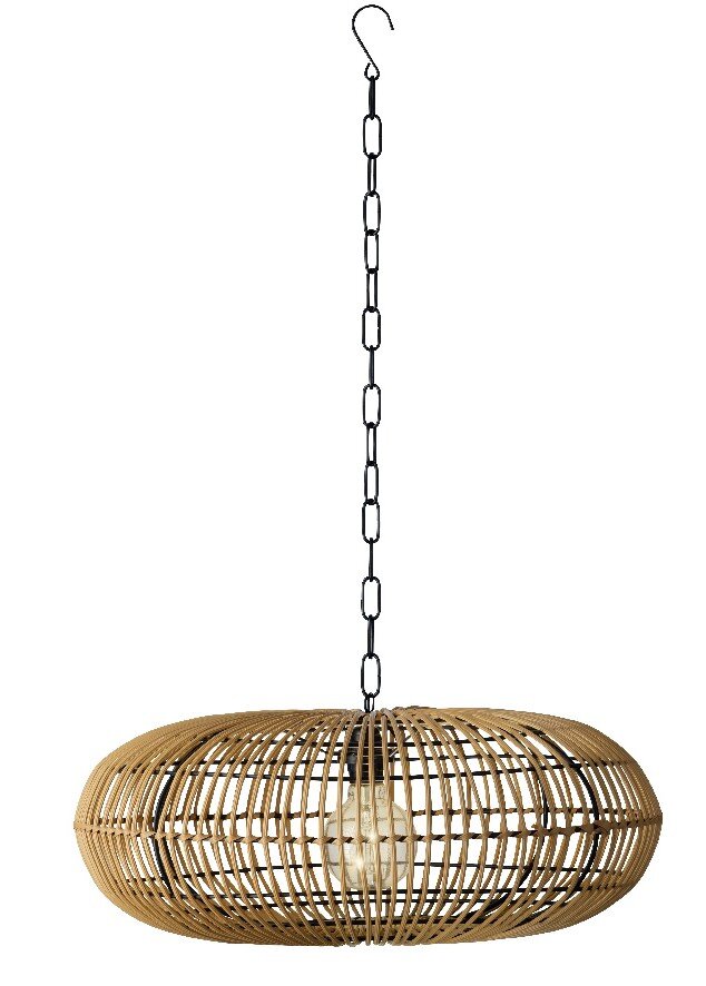 Hängende Solarleuchte mit runder, geflochtener Struktur und schwarzer Kette, seitliche Perspektive