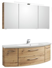 Badezimmerkombination in Holzoptik mit Spiegelschrank und Waschbeckenunterschrank, Frontalansicht
